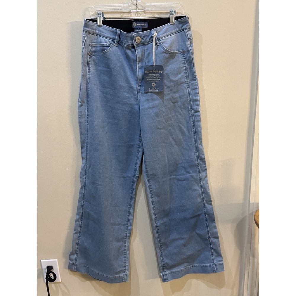 Democracy brand "Curve Equality" jeans in a light wash blue Wide Leg Size 14 - Picture 2 of 12